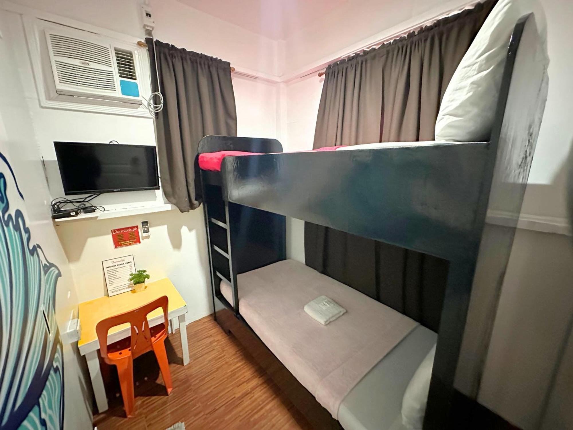 Hotel Dormitelsph Bgc Makati City Esterno foto
